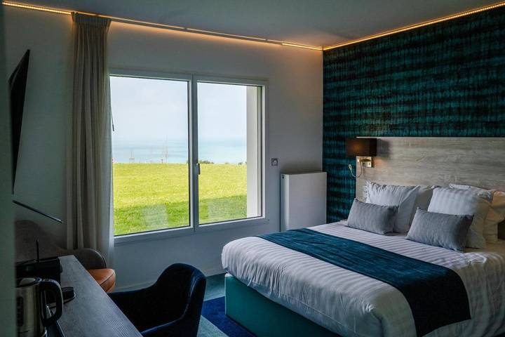 Hôtel pour 2 personnes, avec sauna et piscine ainsi que jardin et vue