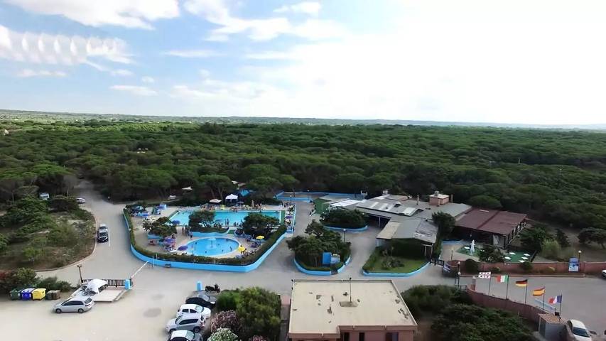 Camping für 4 Personen, mit Terrasse und Pool auf Sardinien - 4