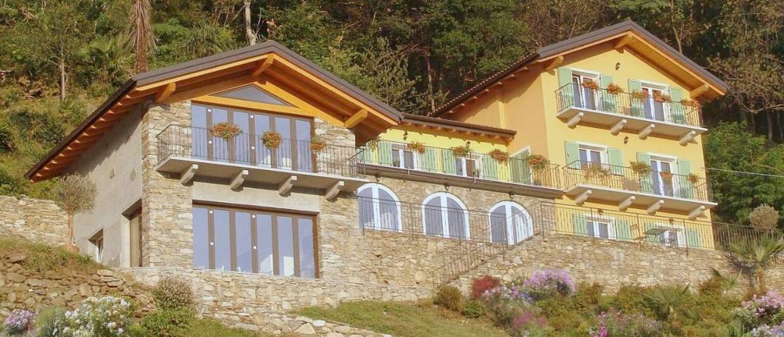Chambre d’hôte pour 2 personnes, avec terrasse et vue ainsi que jardin et vue sur le lac dans Cannobio - 2