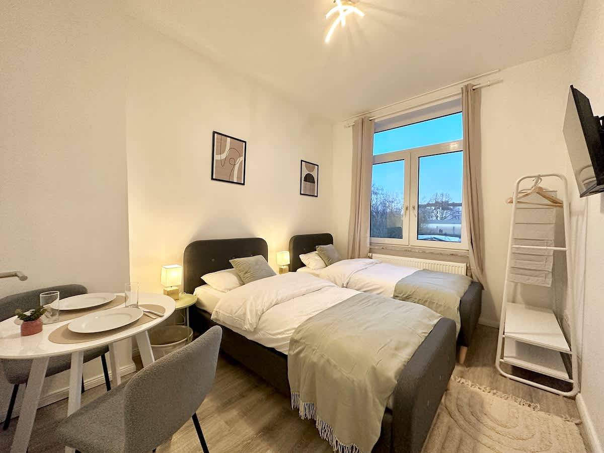 Ganze Wohnung, Ferienwohnung für 4 Personen mit Balkon/Terrasse in Lehe (Bremerhaven), Bremerhaven