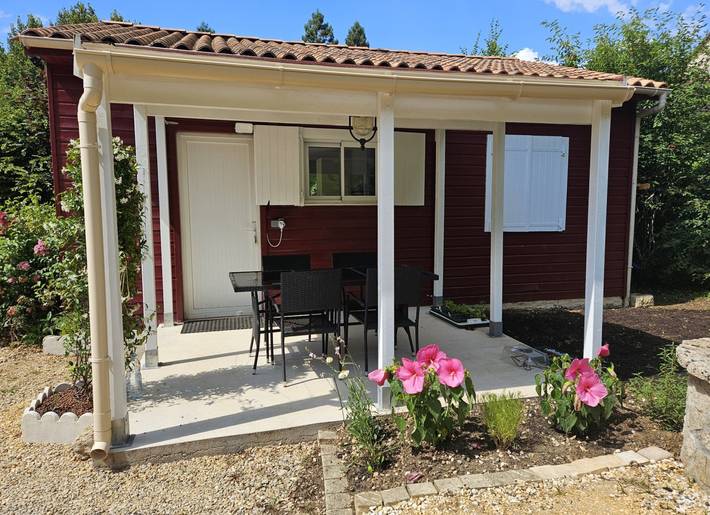 Gîte pour 2 personnes, avec terrasse, animaux acceptés en Dordogne - 2