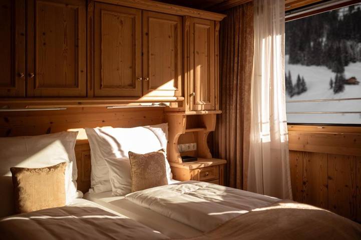 Ośrodek wypoczynkowy dla 8 osób, z sauna i basen oraz widok i ogród w Lech