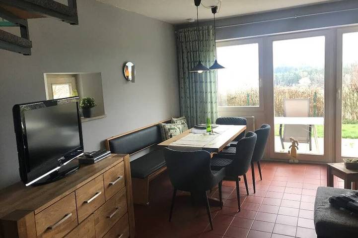 Bungalow für 5 Personen, mit Balkon und Garten