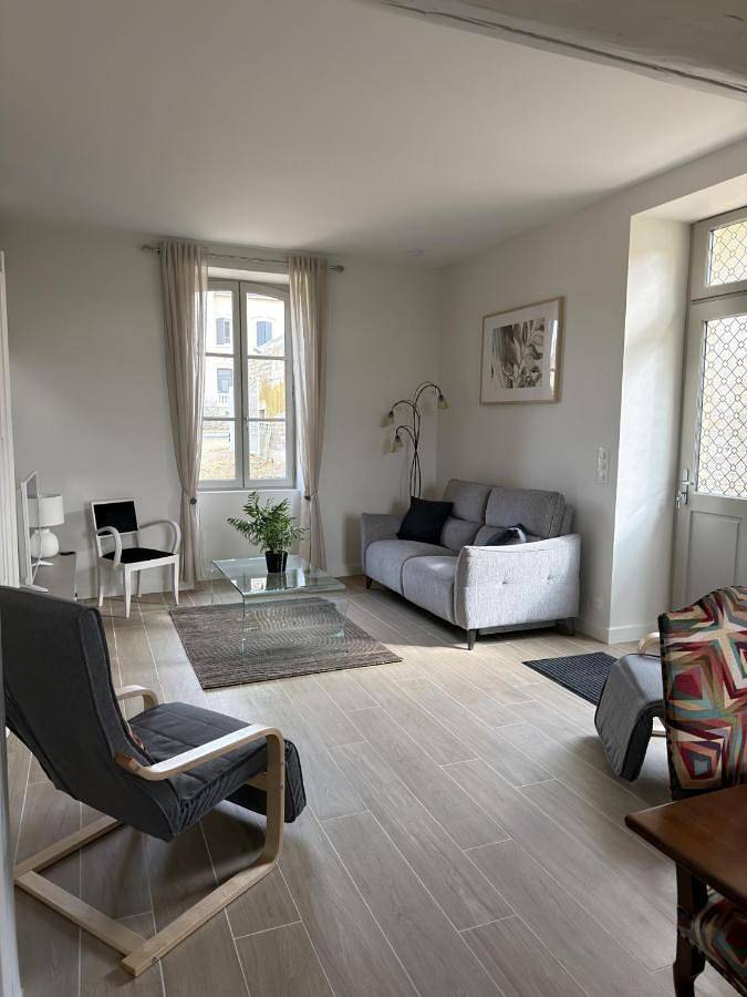 Location de vacances pour 6 personnes, avec jardin à Palinges - 2