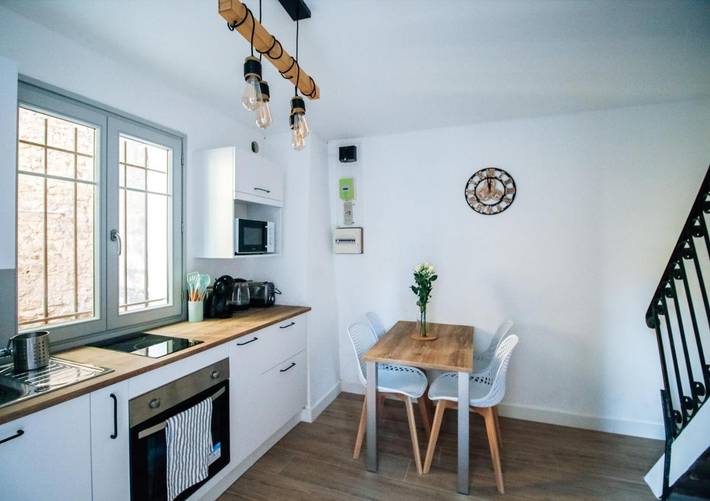 Location de vacances pour 2 personnes, avec vue à Saint-Michel-l'Observatoire