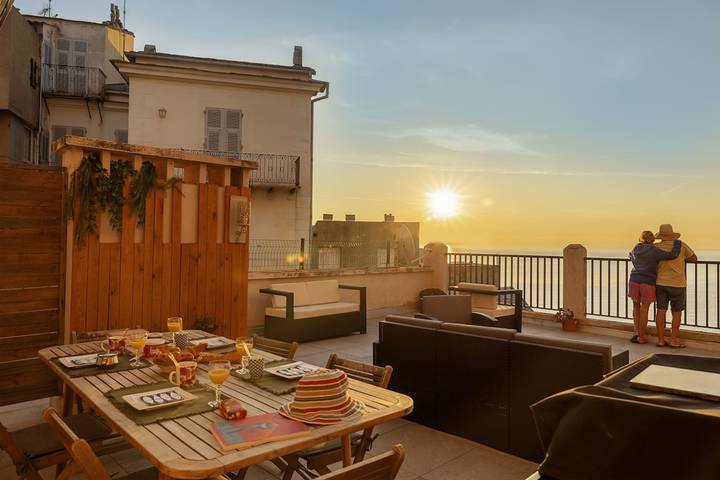 Gîte pour 6 personnes, avec terrasse à Brando