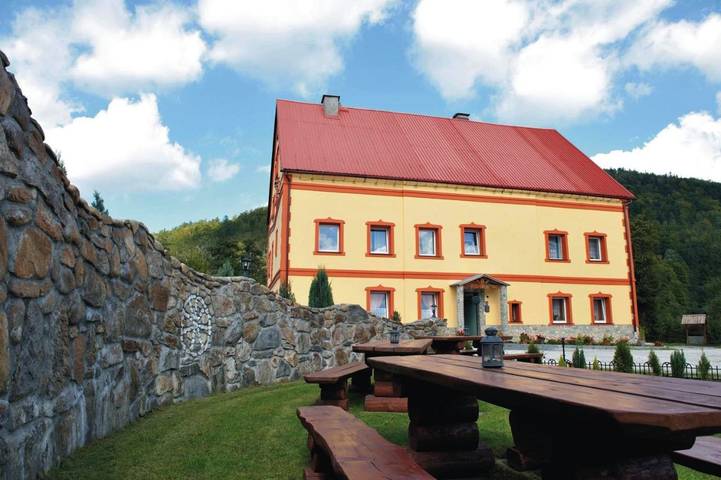Pokój gościnny dla 4 osób, z Taras i Ogród oraz Basen i Widok w Stronie Śląskie