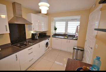 Holiday Rental for 8 People in Milton Keynes, South East England, Photo 3