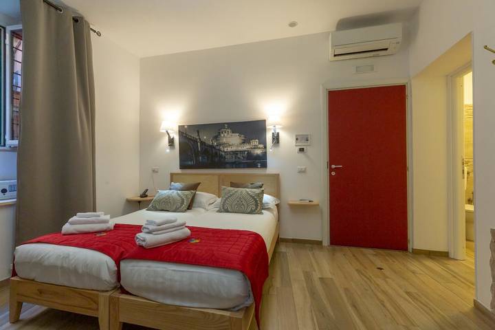 Chambre d’hôte pour 3 personnes, avec balcon/terrasse, adapté aux familles à Rome - 2