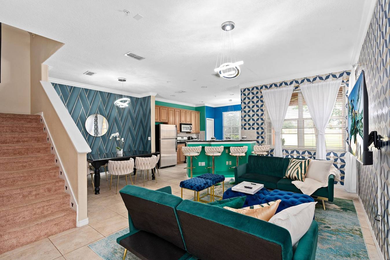 Super Fly- Movie loft w Recliners   Near Disney  in Reunion Resort, Osceola County