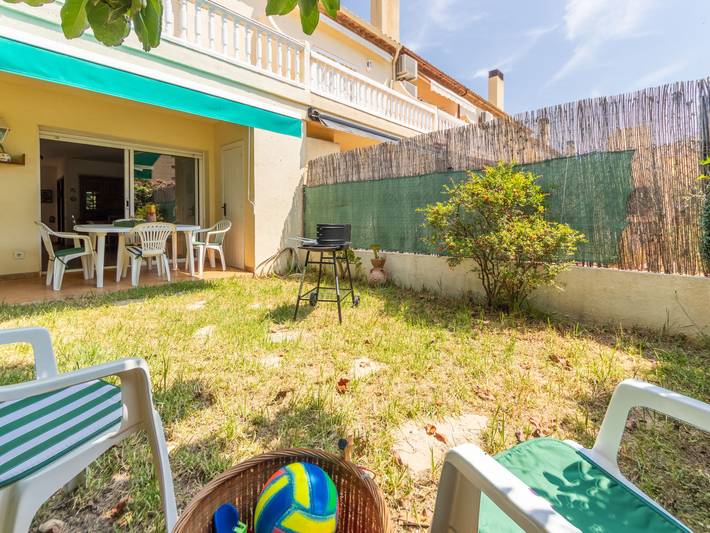 Casa de vacaciones para 6 personas, con terraza y jardín - 1