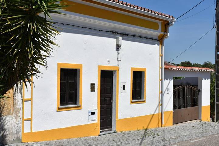 Location de vacances pour 9 personnes, avec Terrasse et Vue dans Nisa