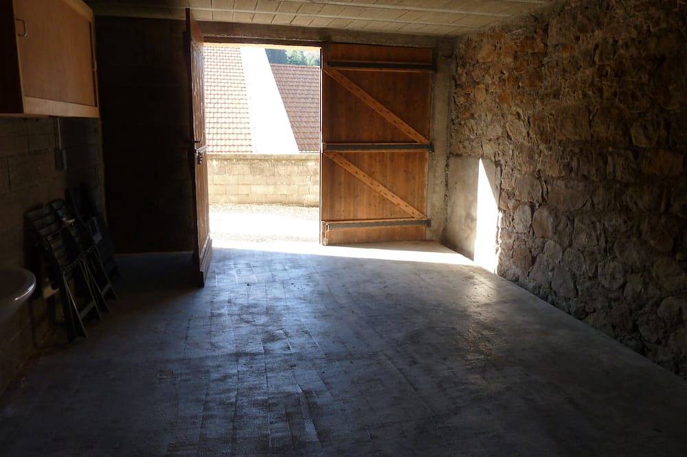 Appartement entier, Quiet apartment in the heart of the spa district close to shops in Vals-les-Bains, Parc naturel régional des Monts d'Ardèche