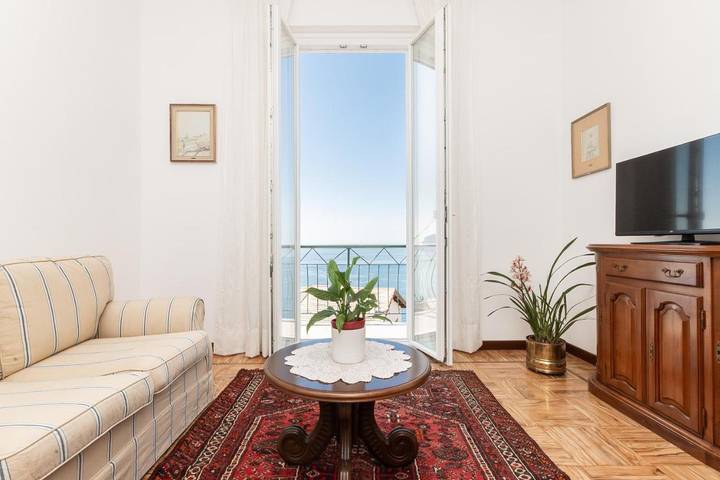 Apartamento de vacaciones para 6 personas, con vistas y balcón - 1