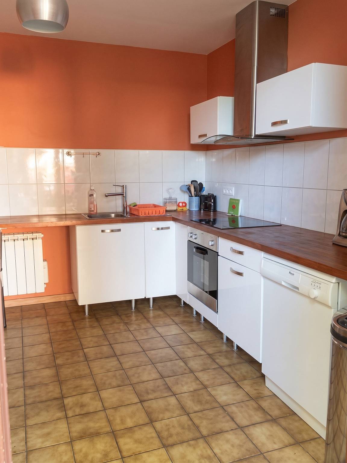 Appartement entier, Appartement confortable à Roanne avec jardin et parking in Roanne, Région de Roanne