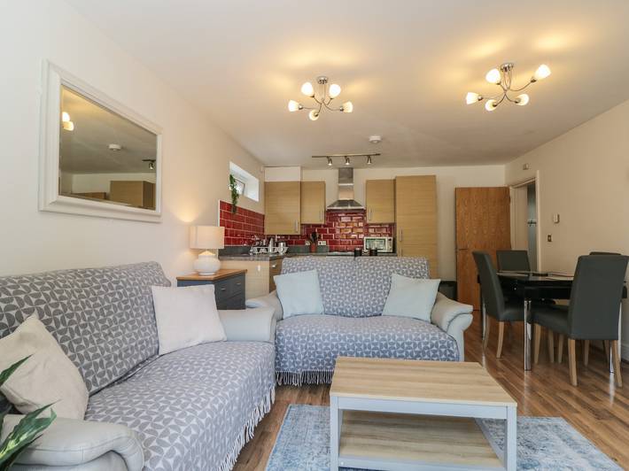 Ganze Wohnung, Ferienwohnung für 4 Personen mit Balkon in Bournemouth, Südwestengland