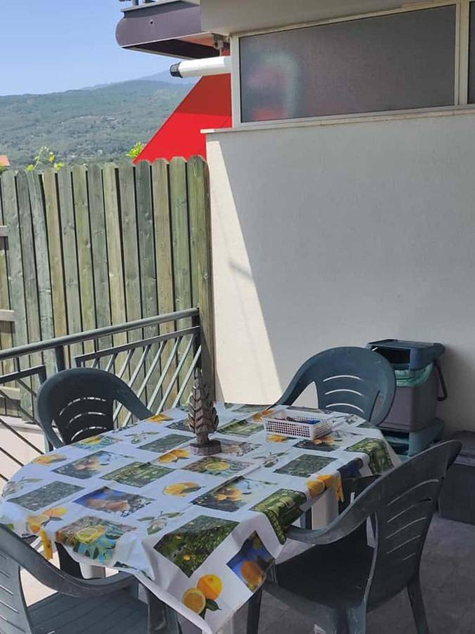 Appartamento intero, Two-Bedroom Apartment in Linguaglossa, Etna