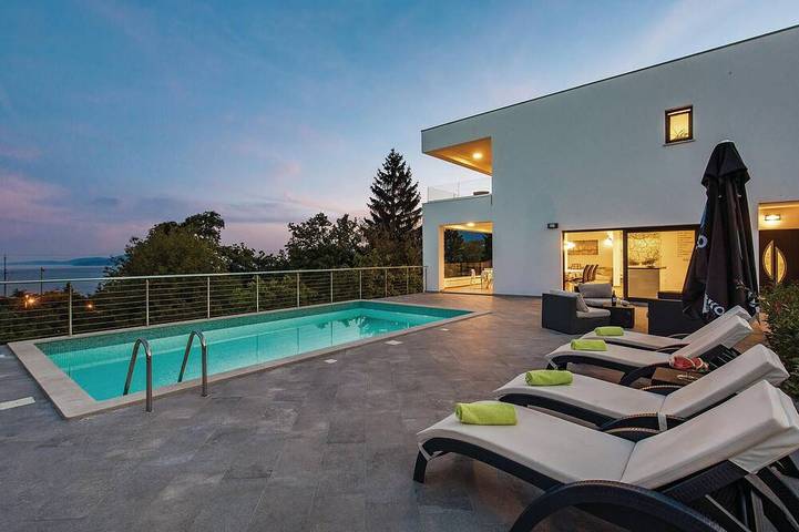 Ferienhaus für 8 Personen, mit Terrasse und Garten sowie Whirlpool in Opatija Riviera