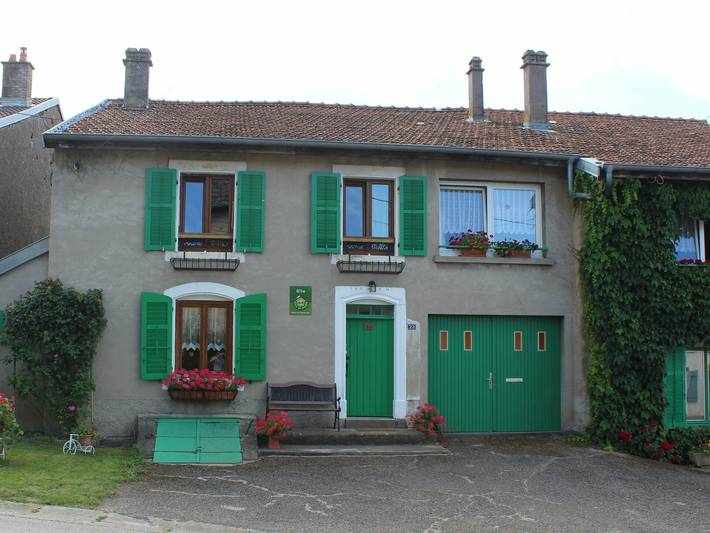 Gîte pour 6 personnes, avec Terrasse et Jardin