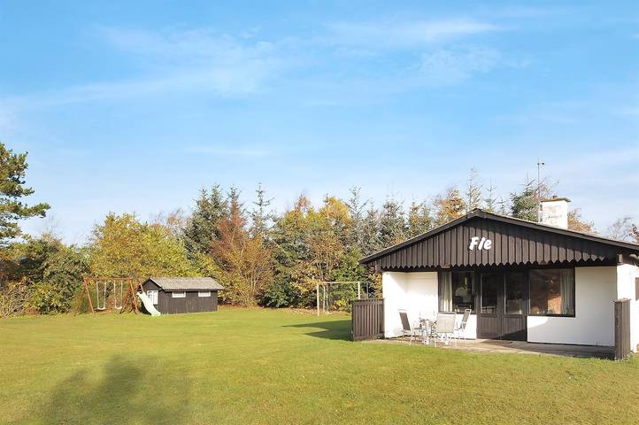 Ferienhaus für 4 Personen, mit Terrasse in Skaven Strand