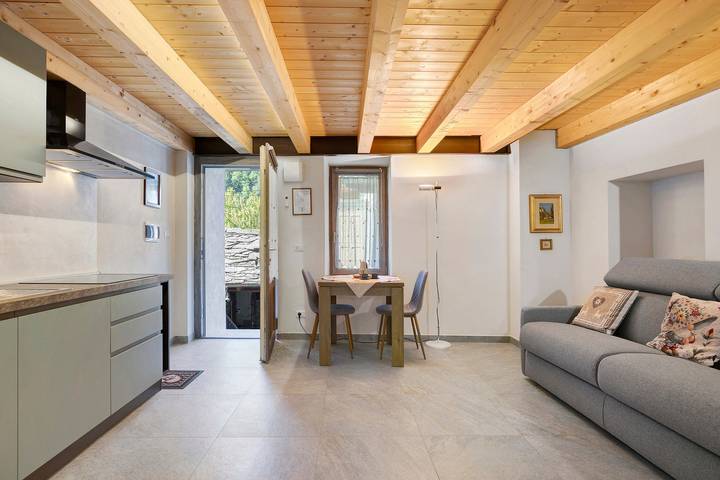 Hel studio-lejlighed, Studio with Private Parking, Shared Garden, and Walk-in Closet in Morgex, Comune di Morgex