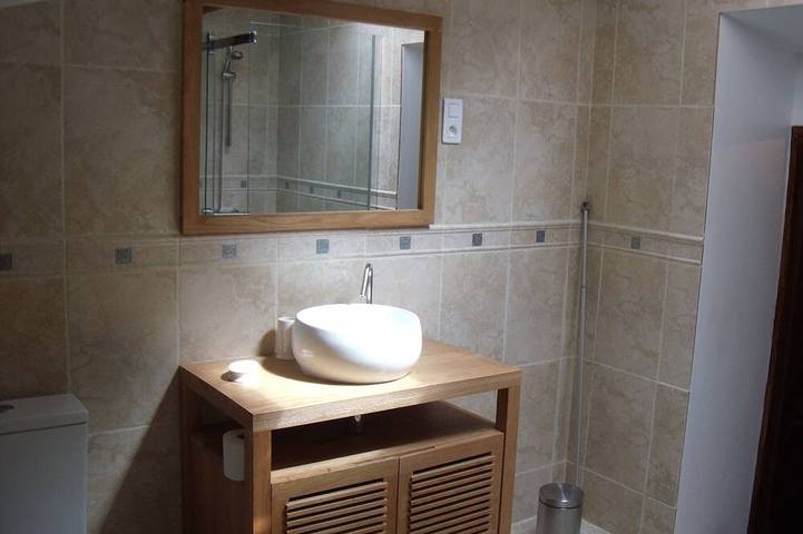 Location de vacances pour 10 personnes, avec jardin ainsi que terrasse et jacuzzi à Coursan - 4