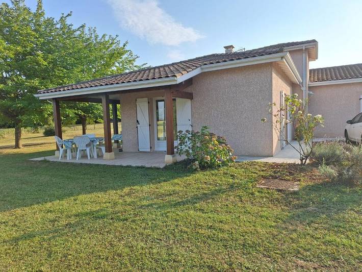 Location de vacances pour 10 personnes, avec Terrasse ainsi que Jardin et Vue à Fleurance