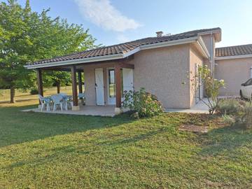 Gîte pour 10 personnes, avec jardin et vue à Fleurance