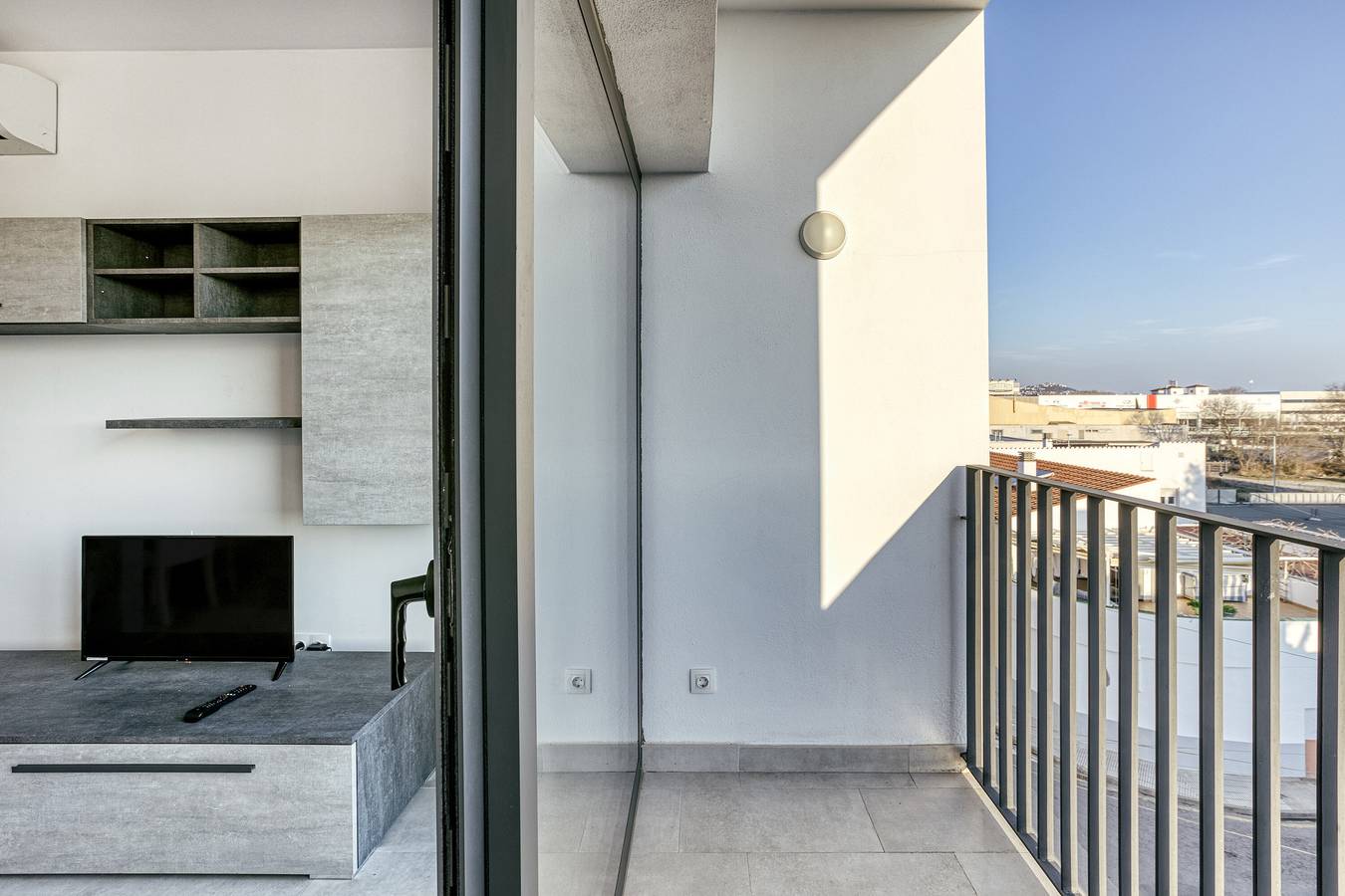 Appartement 'Giuliano Superior 3' met balkon, Wifi en airconditioning in Castelló d'Empúries, Upper Empordà