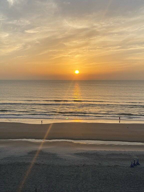 Ganze Wohnung, Direct Ocean Front Penthouse Studio zu Fuß zu viel! in Daytona Beach, Florida
