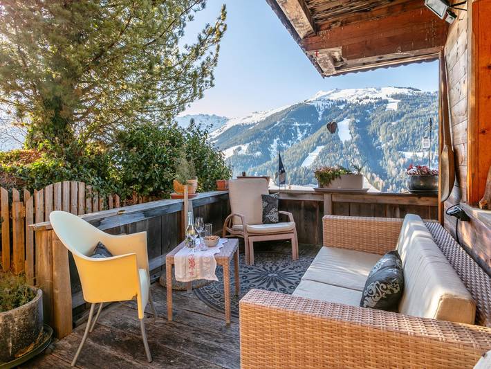 Ferienwohnung für 4 Personen, mit Balkon und Terrasse sowie Garten