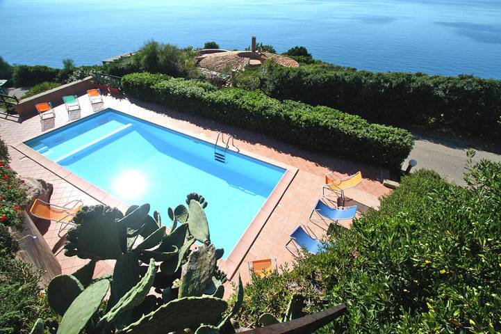 Apartamento para 6 personas, con Terraza y Piscina en Costa Paradiso