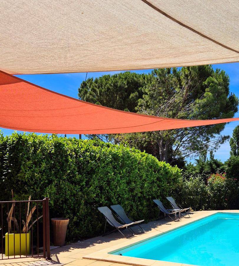 Logis Hôtel Le Mistral - Restaurant - Montélimar Sud in Châteauneuf-du-Rhône, Région de nyons