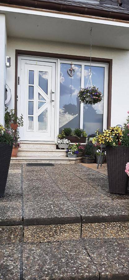 Ferienwohnung für 3 Personen, mit Balkon und Garten sowie Ausblick in Andernach