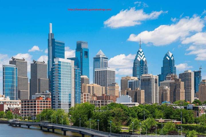 Vacation rental for 6 people, with hot tub, with pets in Philadelphia