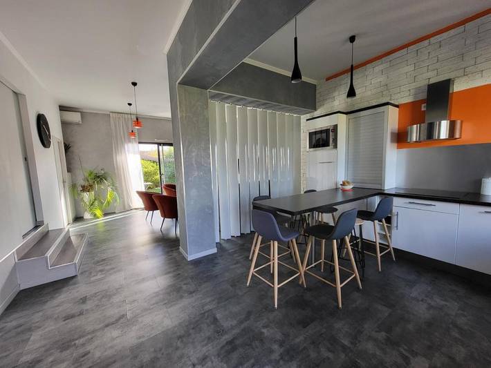 Location de vacances pour 4 personnes, avec jacuzzi et jardin à Chasseneuil-du-Poitou - 3