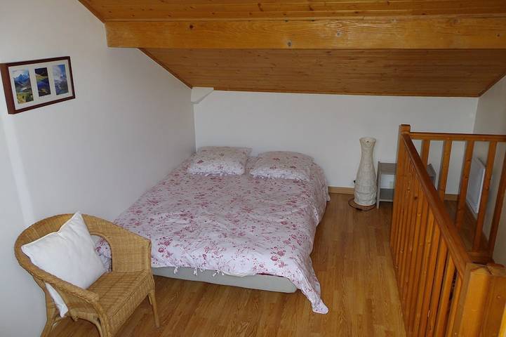 Gîte pour 4 personnes, avec jardin ainsi que terrasse et piscine à Seix - 2