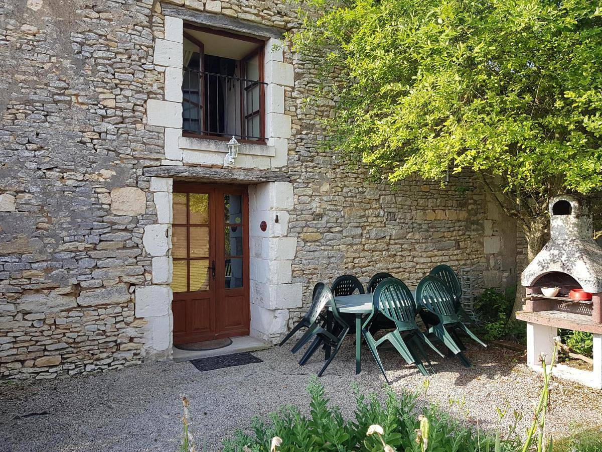 Apartment with Garden View in Champigny-sur-Veude, Parc naturel régional Loire-Anjou-Touraine