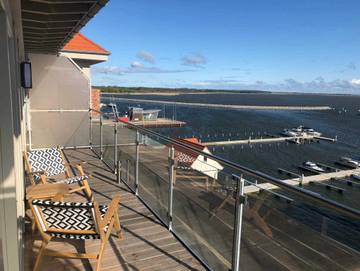Ferienwohnung für 2 Personen, mit Terrasse und Ausblick sowie Seeblick, mit Haustier in Barth