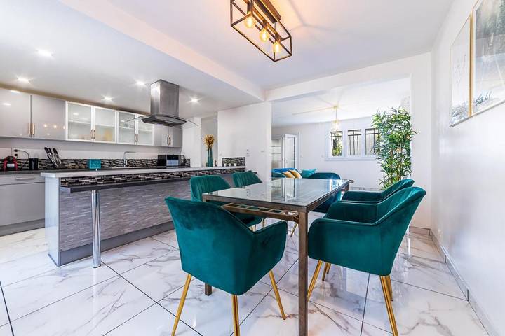 Villa pour 6 personnes, avec jardin et terrasse