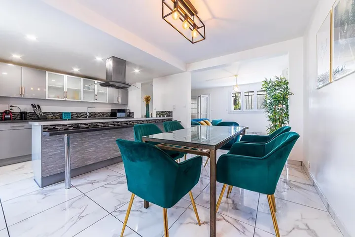 Villa pour 6 personnes, avec jardin et terrasse - 1