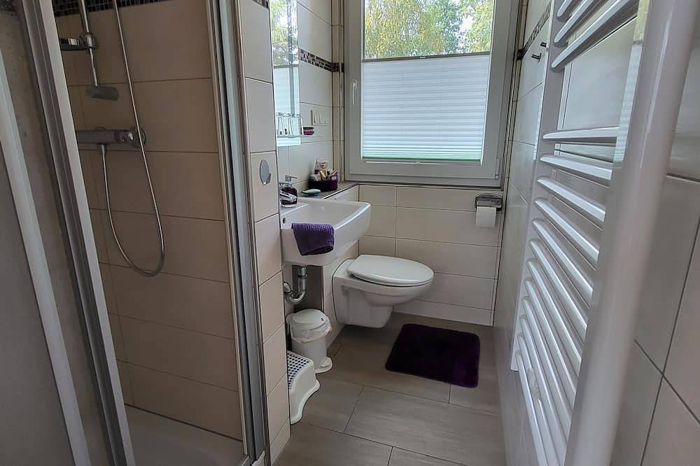 Ferienhaus am See direkt am \"Zeulenrodaer Meer\" im Bungalowdorf Zadelsdorf in Zeulenroda-Triebes, Saaleland