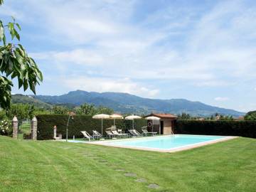 Ferienhaus für 4 Personen, mit Garten und Pool in Lucca
