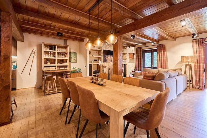 Vacation rental for 8 people, with sauna and yard as well as hot tub in Andorra