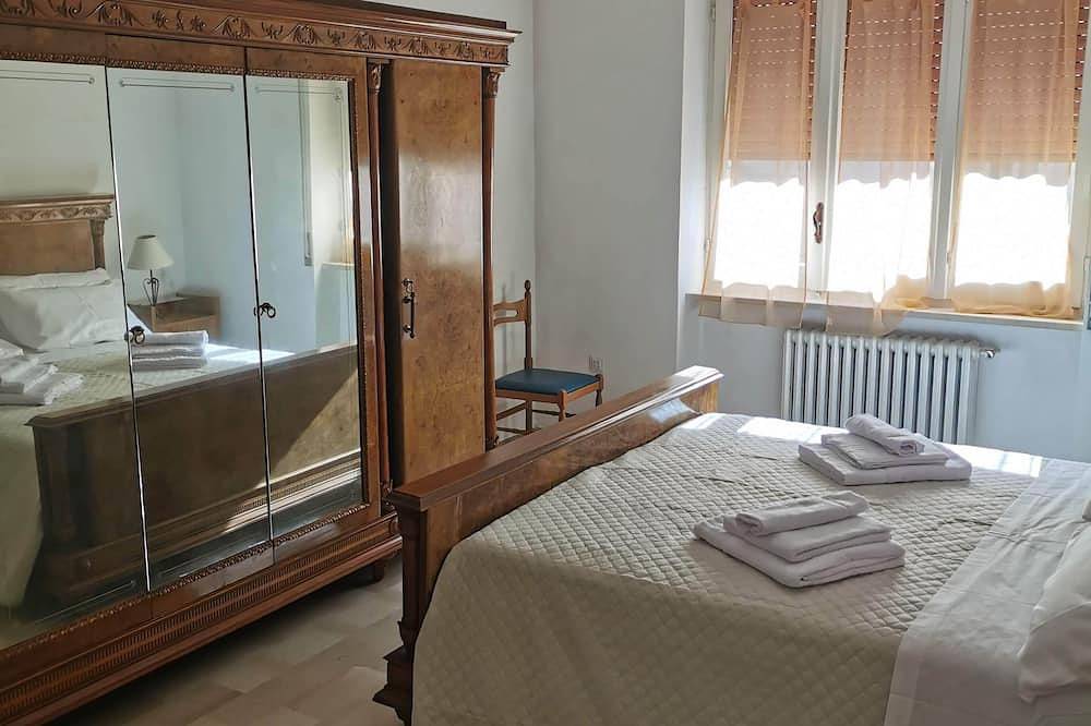 Entire apartment, Spacious and comfortable family apartment located on the Costa dei Trabocchi in San Vito Chietino, Chieti Province