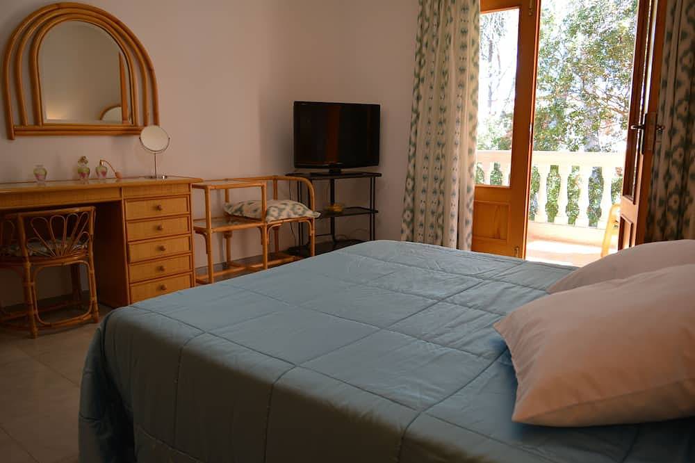 Villa S'Olivera Santa Ponsa is perfect for families who love beaches and sports in Santa Ponça, Calvià