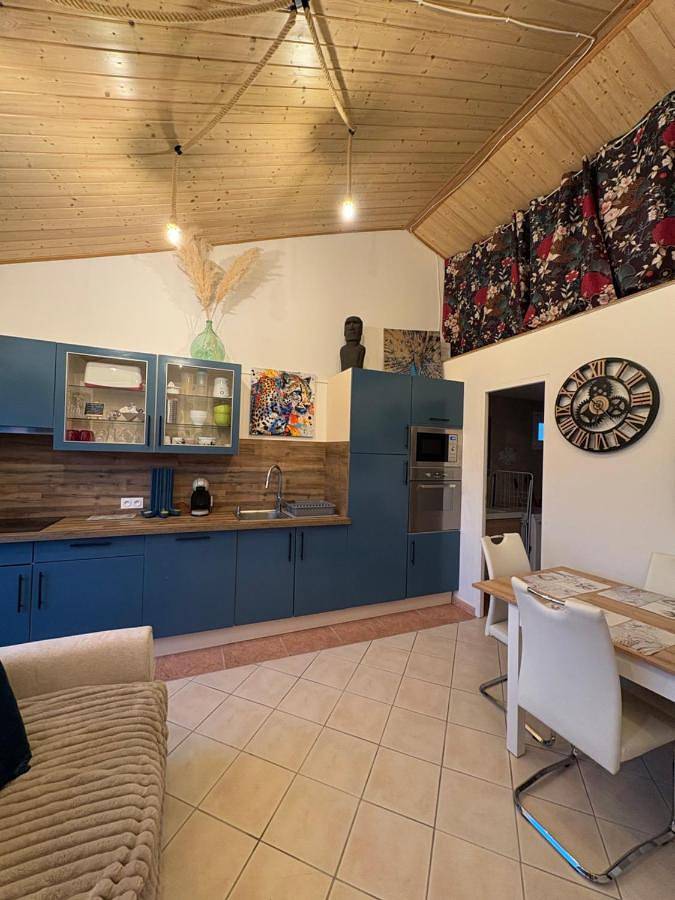 Gîte pour 4 personnes, avec Balcon à Ventenac-en-Minervois