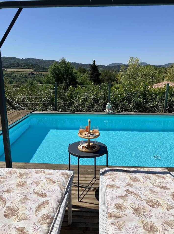 Gîte pour 2 personnes, avec terrasse ainsi que piscine et jardin à Mollans-sur-Ouvèze - 2