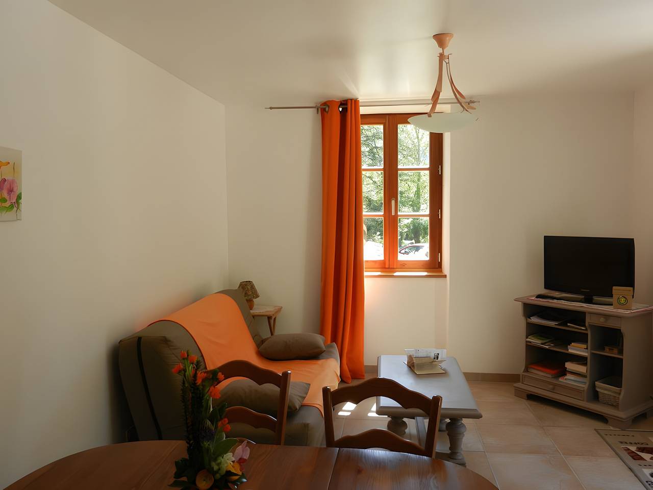 Le Gite « La Bastide Des Monge - Gîte Lola » met bergzicht, Wi-Fi, airco in Vercheny, Die en omgeving