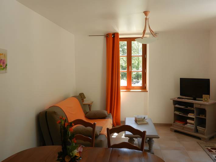 Le Gite « La Bastide Des Monge - Gîte Lola » avec vue montagne, Wi-Fi, climatisation in Vercheny, Région de Die